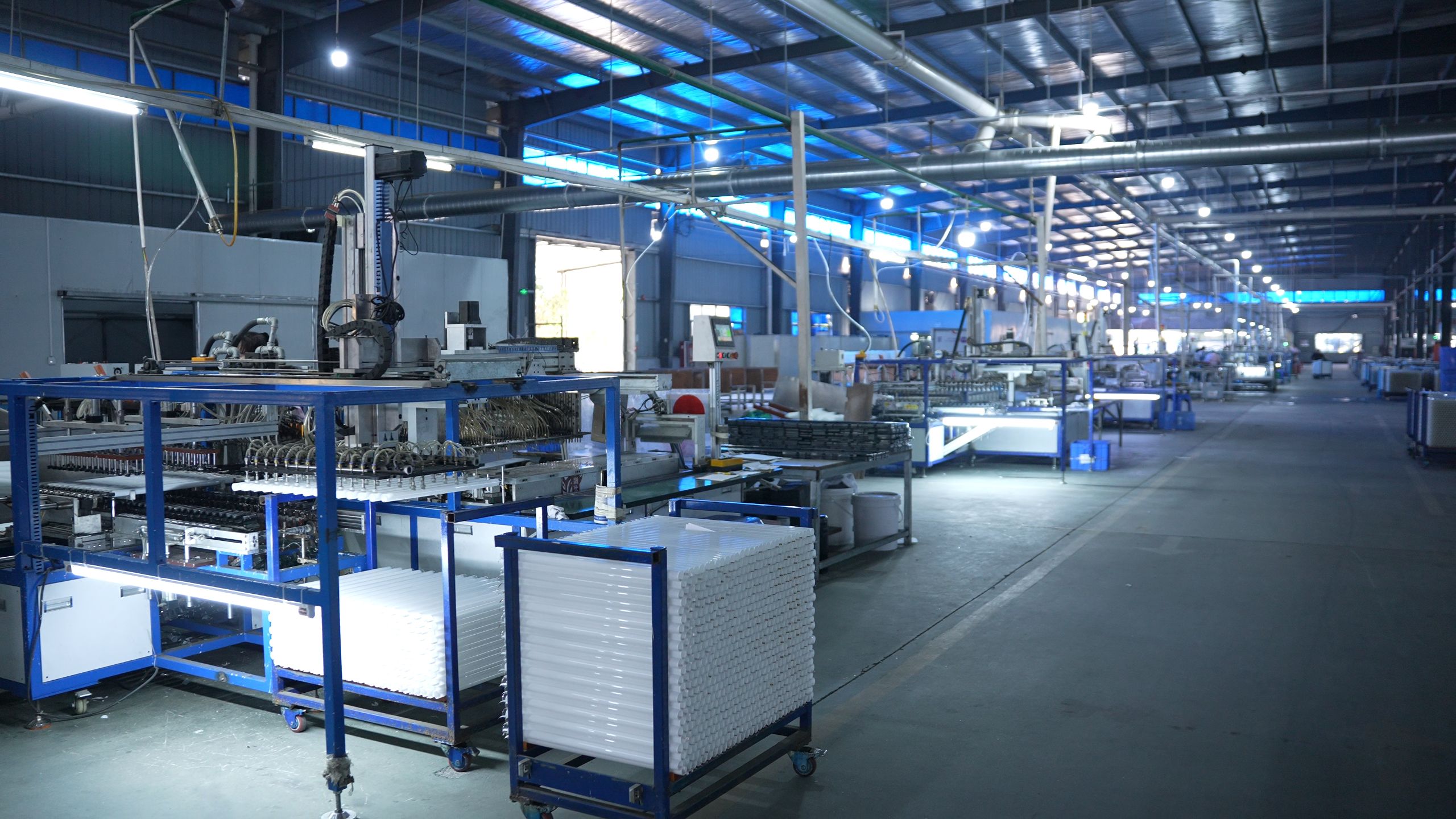 Version 5: World-Class Lighting Manufacturer