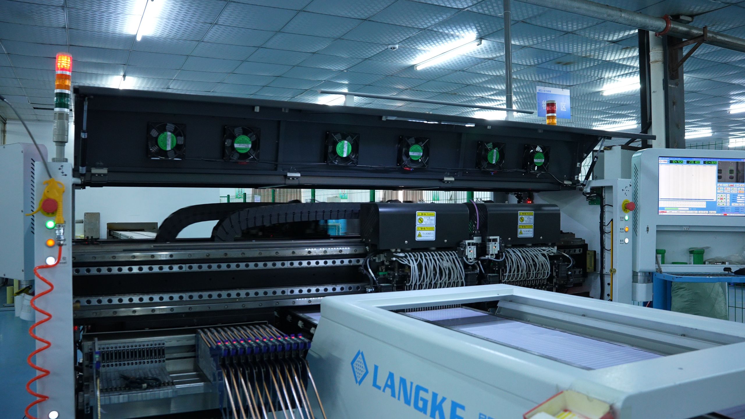 Version 67: Worldwide Hub for Lighting Innovation and Trade