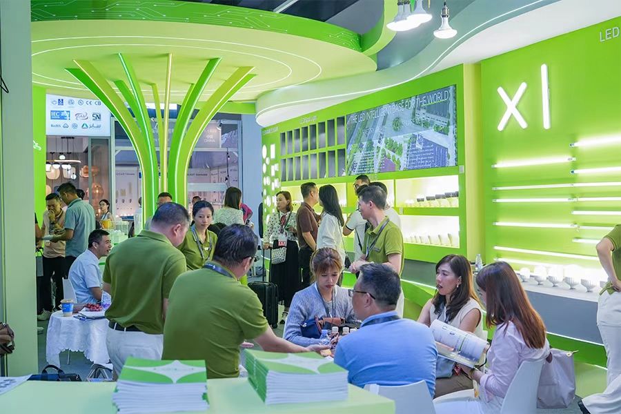Article 7: HKTDC’s Services Boost Exhibitors’ Success at Hong Kong Lighting Fair