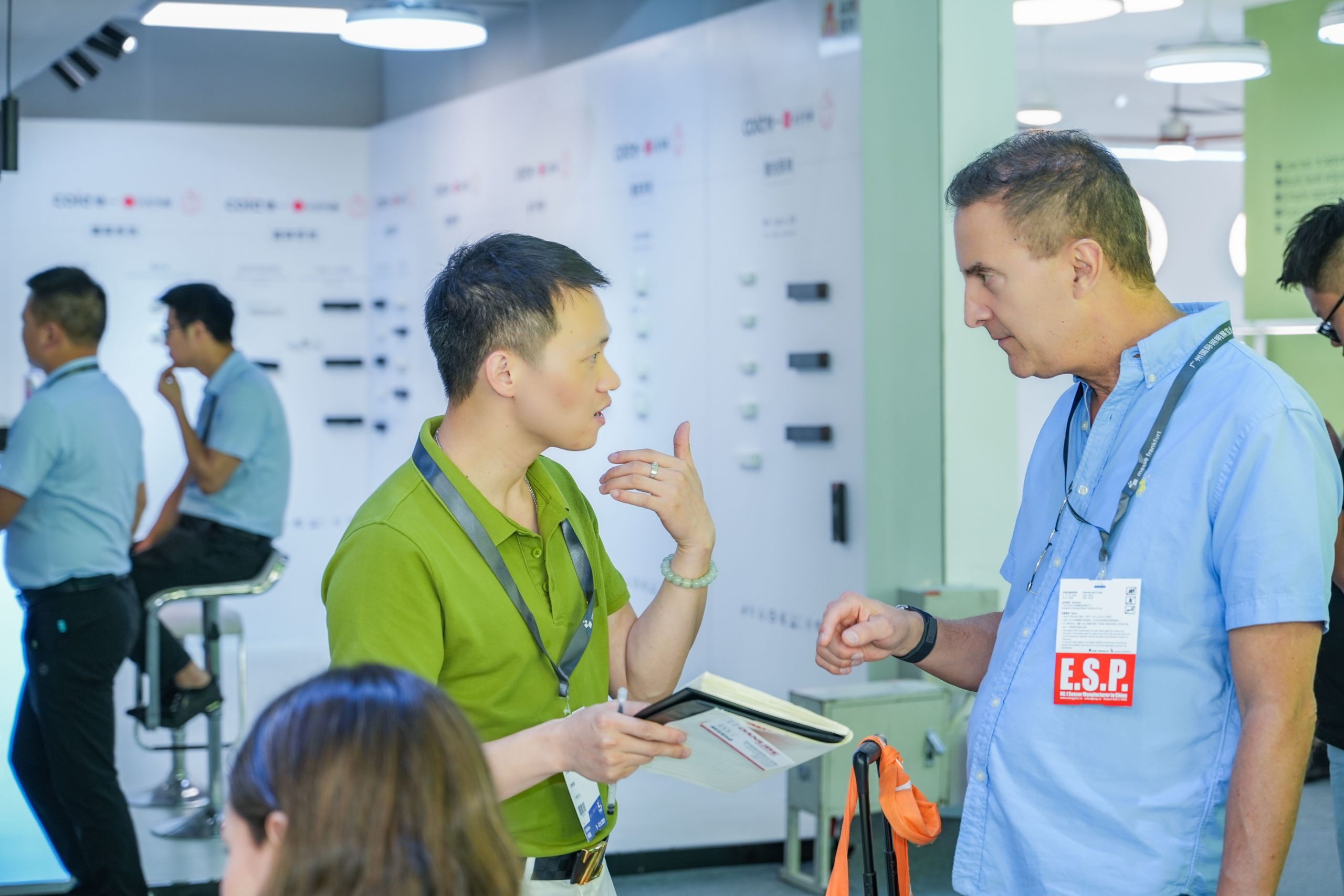 Article 21: Jiangxi Heli Lighting’s Parking Lot Lighting Solutions Stand Out at Canton Fair