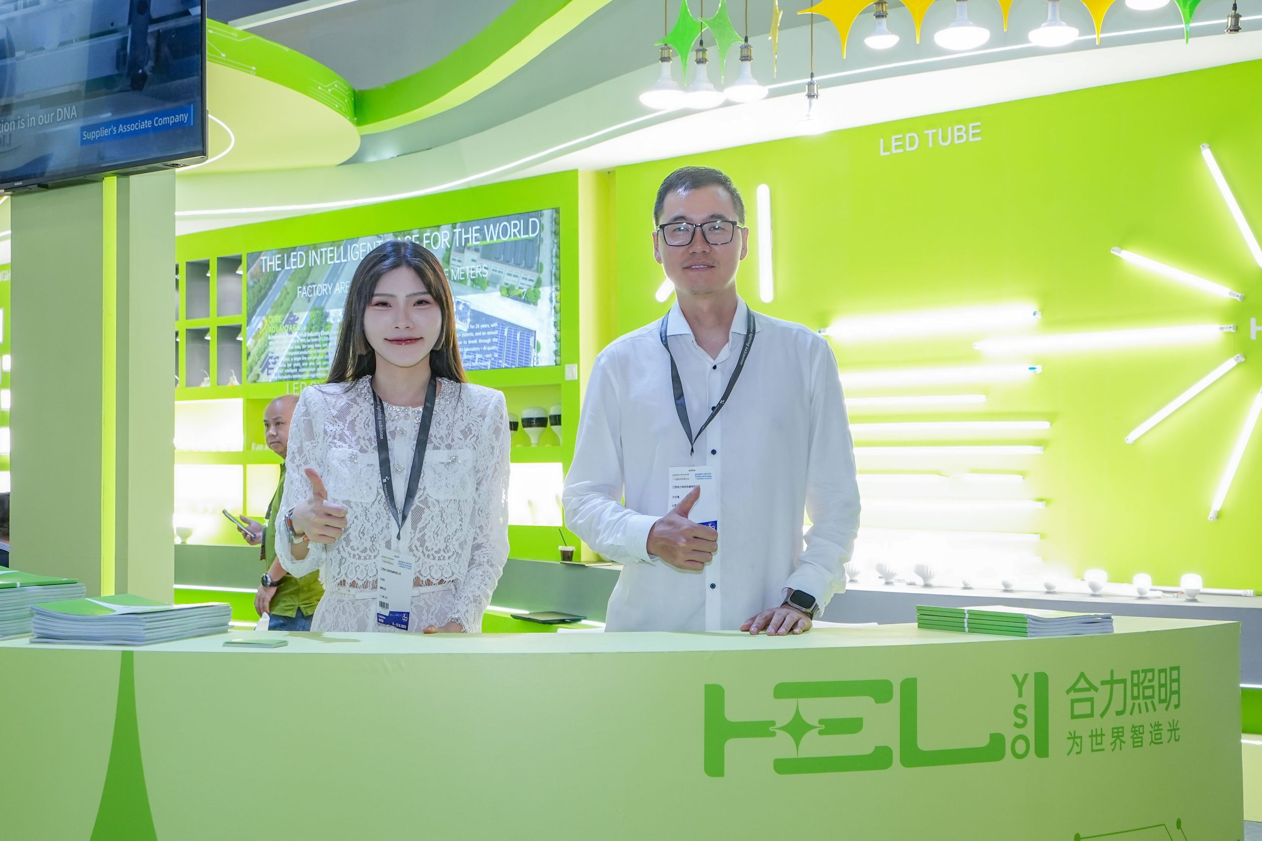 Article 19: Jiangxi Heli Lighting’s After-Sales Service System Attracts Buyers at Hong Kong Fair