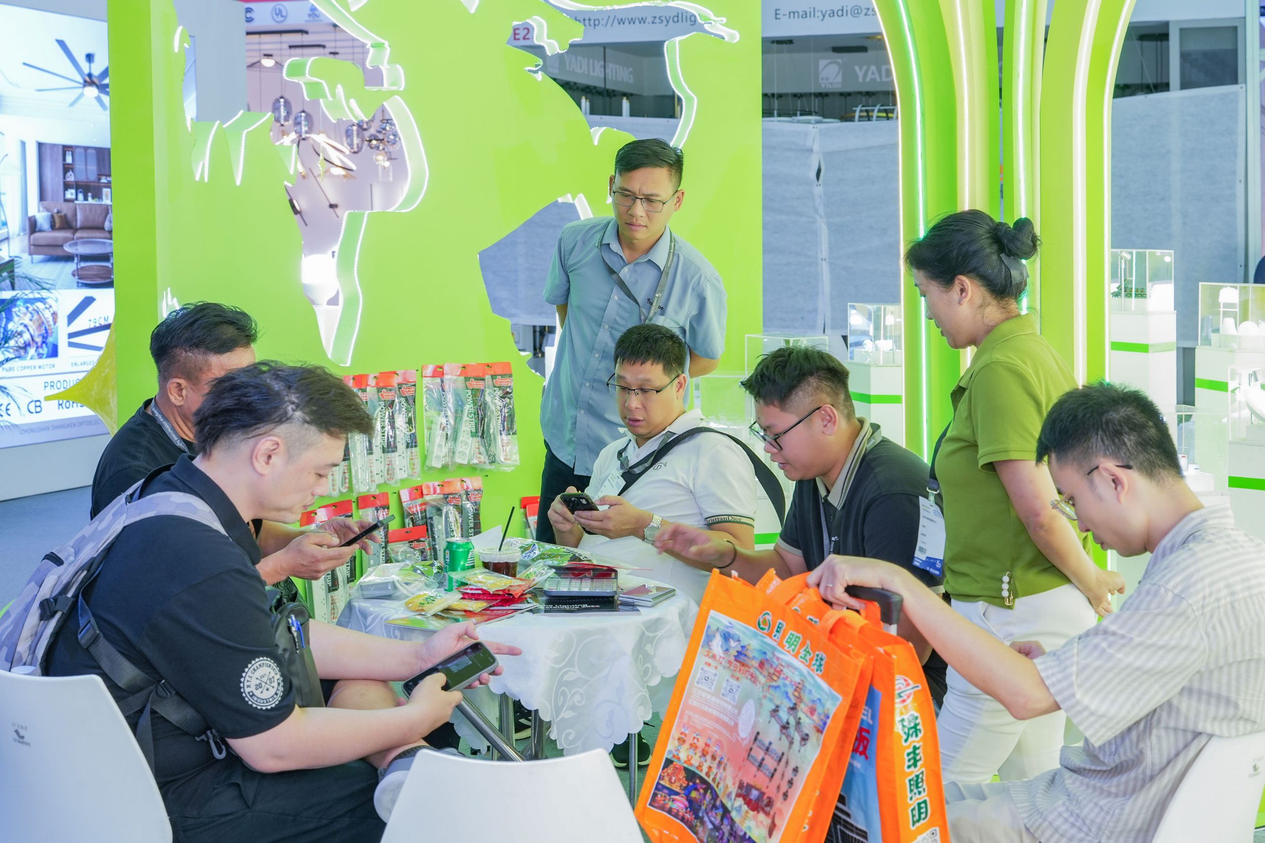 Article 30: Jiangxi Heli Lighting Concludes Successful Hong Kong Fair with Strong Order Book and Global Partnerships