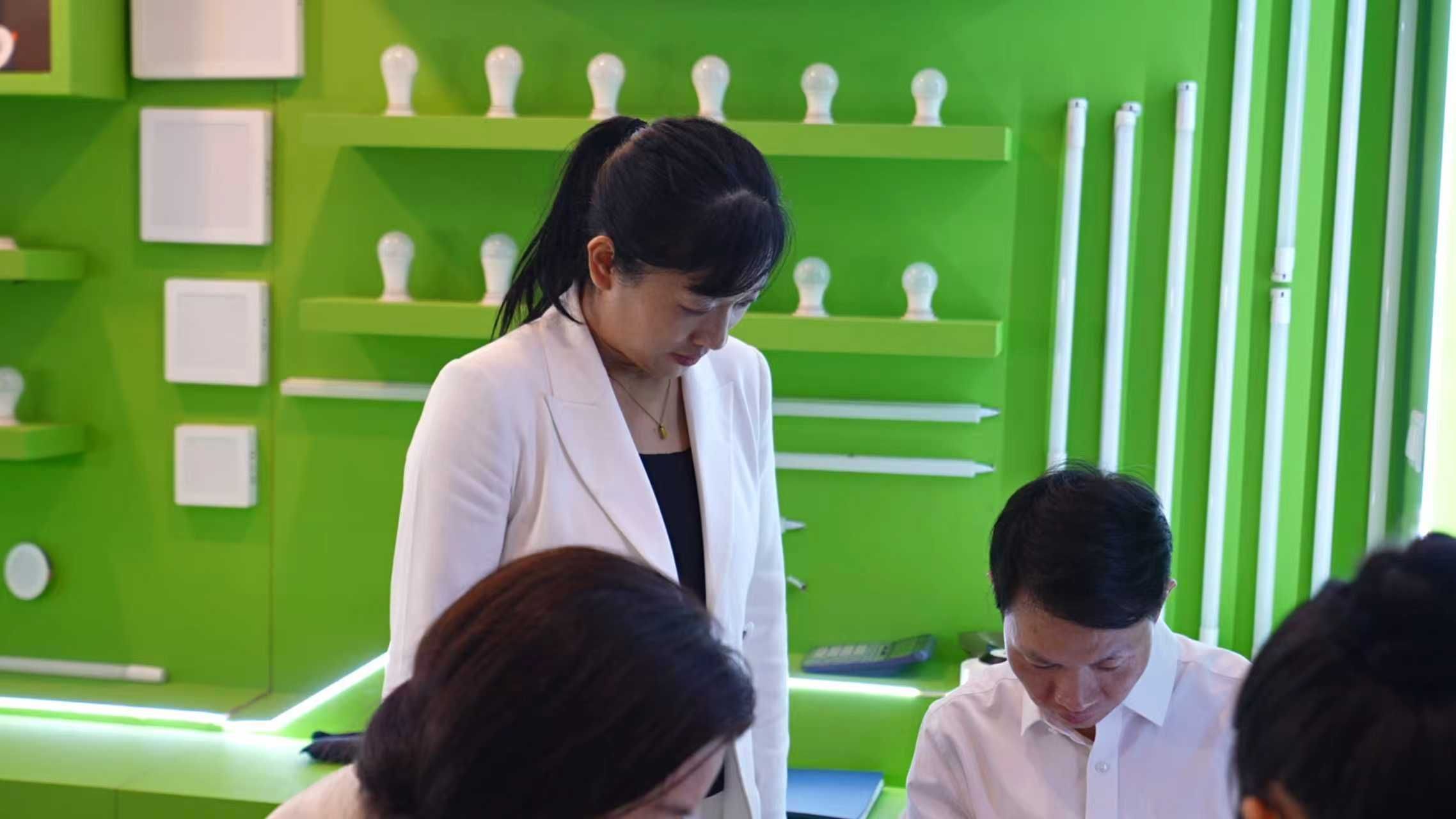 Article 11: Jiangxi Heli Lighting’s Matter Ecosystem Products Steal the Show at Hong Kong Fair