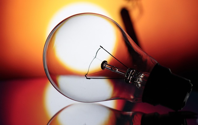 2025 Lighting industry deep reshuffle, smart and healthy lighting counter trend growth